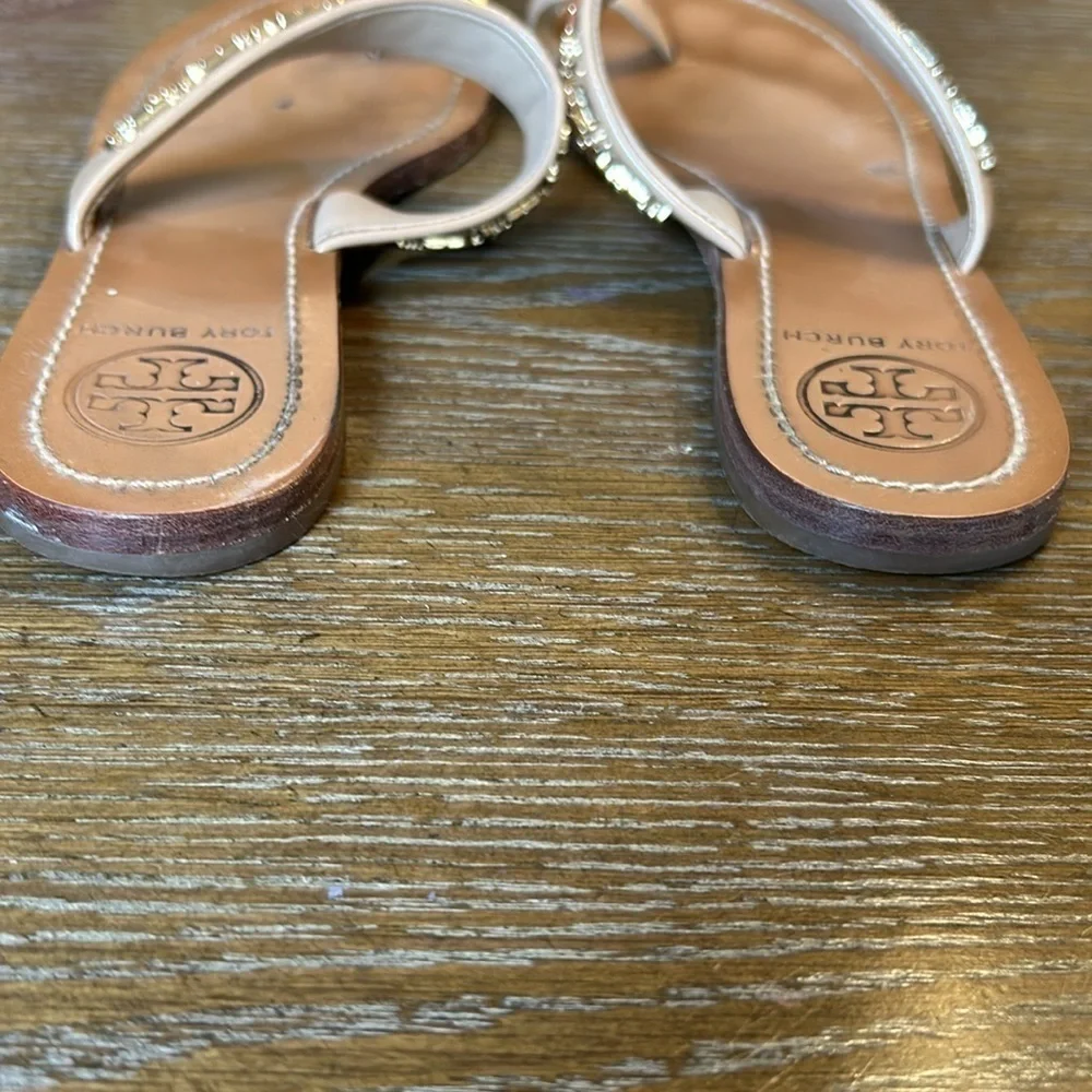 EUC Tory Burch Val Patent Leather Nude Toe Ring Sandal Size 7 1/2